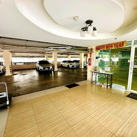 Aparthotel Wisdom Burg Bangsaen, Pool, Gym Ban Rong Khoei Exterior foto