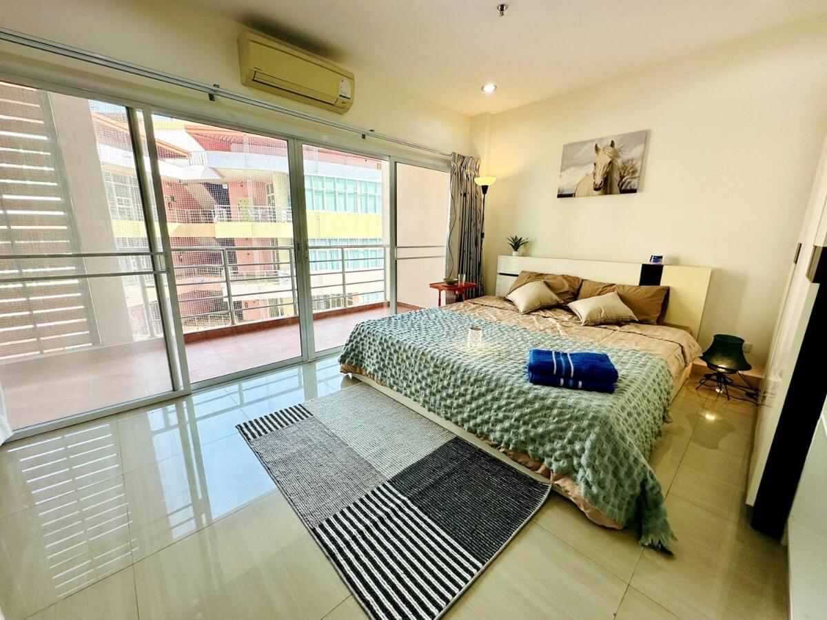 Aparthotel Wisdom Burg Bangsaen, Pool, Gym Ban Rong Khoei Exterior foto