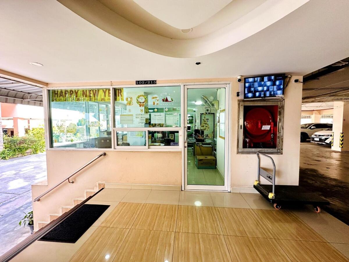 Aparthotel Wisdom Burg Bangsaen, Pool, Gym Ban Rong Khoei Exterior foto