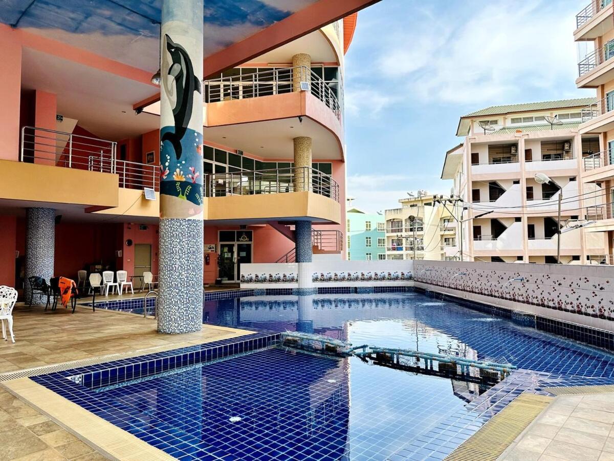 Aparthotel Wisdom Burg Bangsaen, Pool, Gym Ban Rong Khoei Exterior foto
